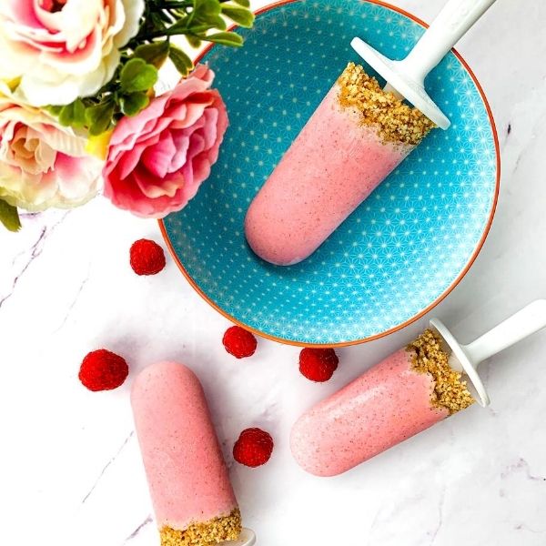 Raspberry Cheesecake Lollipops